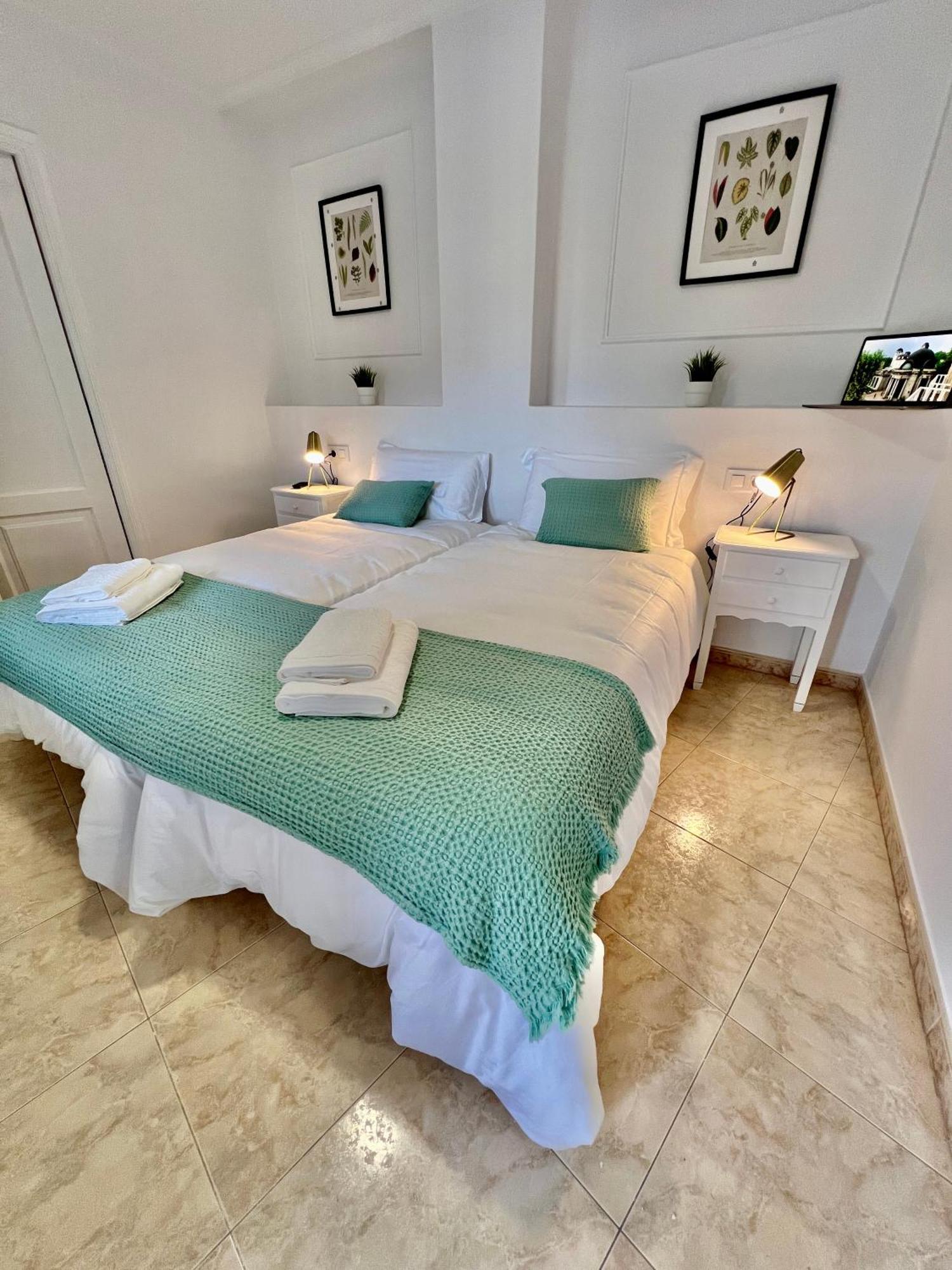 Hotel Balnea Baiona Esterno foto